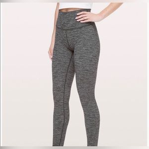 Lululemon Wunder under leggings